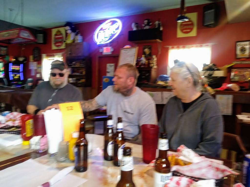 Lucky Monkey Pub and Grub | restaurant | 201 W Bodman St, Bement, IL 61813, USA | 2176785781 OR +1 217-678-5781