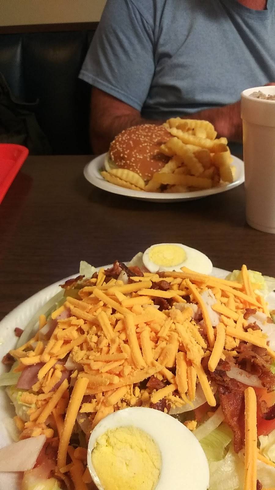 Carolina Fine Foods | restaurant | 405 Hampton Ave, Pickens, SC 29671, USA | 8648783227 OR +1 864-878-3227