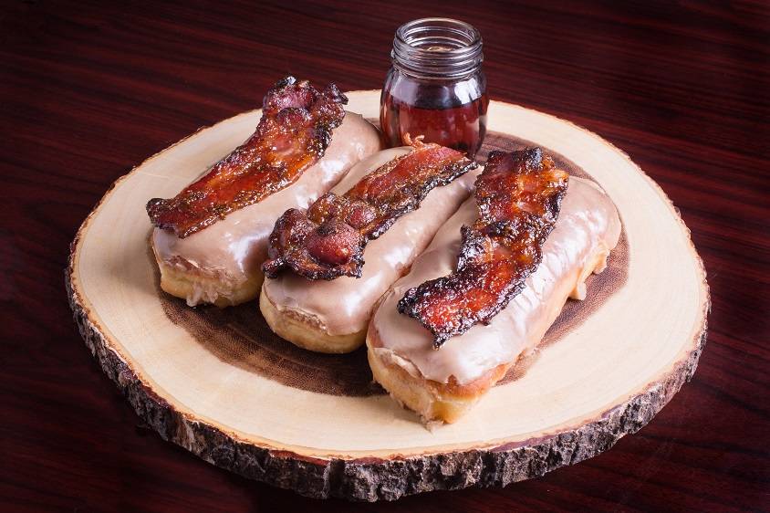 Doughnut District Inc. | cafe | 28601 Marguerite Pkwy A2, Mission Viejo, CA 92692, USA | 9493883737 OR +1 949-388-3737