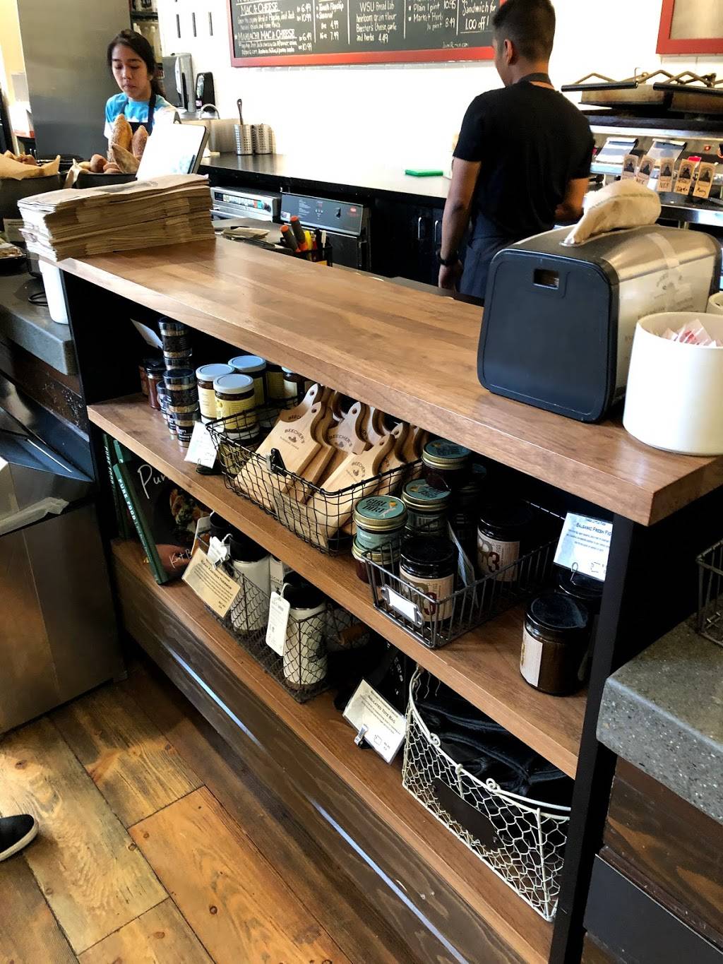 Beechers | restaurant | 575 Bellevue Way NE #126, Bellevue, WA 98004, USA | 4257779171 OR +1 425-777-9171