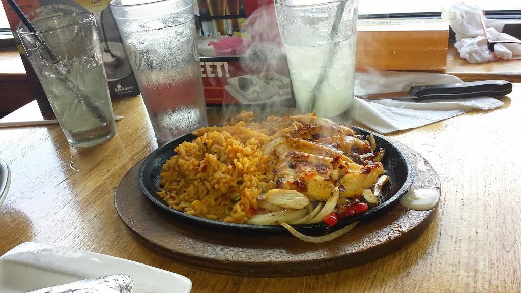 Applebees Grill + Bar | restaurant | 810 S Cockrell Hill Rd, Duncanville, TX 75137, USA | 9722838799 OR +1 972-283-8799