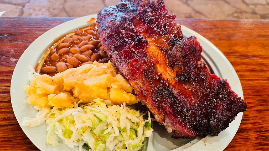 Salt Lick Cellars | restaurant | 18300 Farm to Market Rd 1826 UNIT C, Driftwood, TX 78619, USA | 5128294013 OR +1 512-829-4013