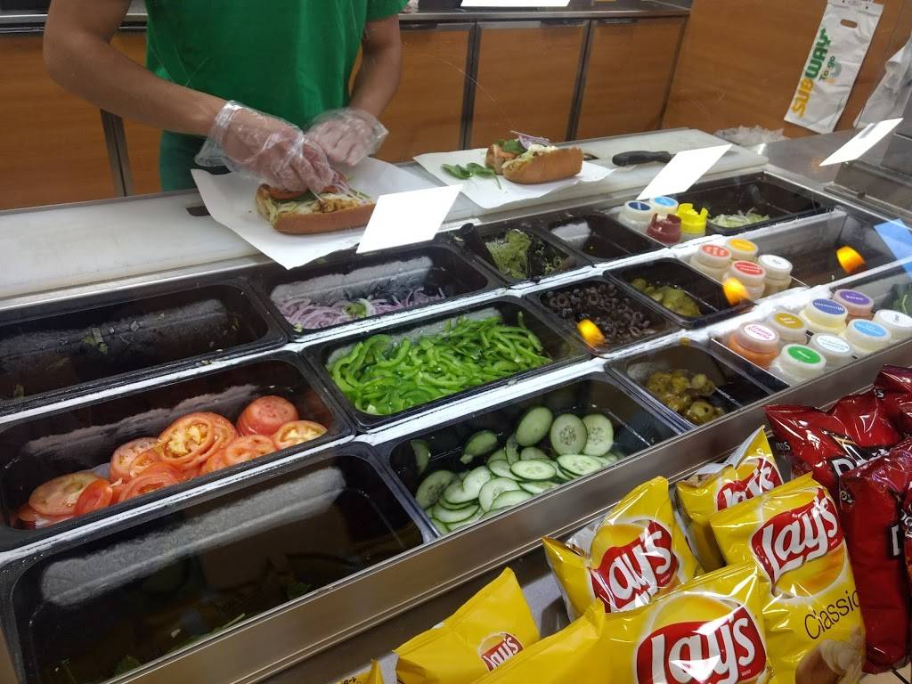 Subway Restaurants | restaurant | 1250-A Garth Rd, Baytown, TX 77520, USA | 2814205921 OR +1 281-420-5921