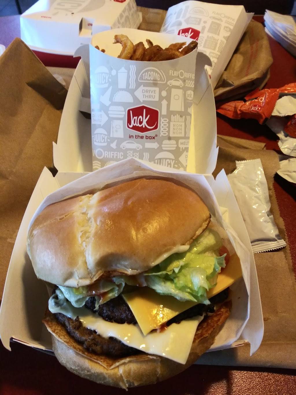 Jack in the Box | restaurant | 2111 Taft Hwy, Bakersfield, CA 93313, USA | 6618370212 OR +1 661-837-0212