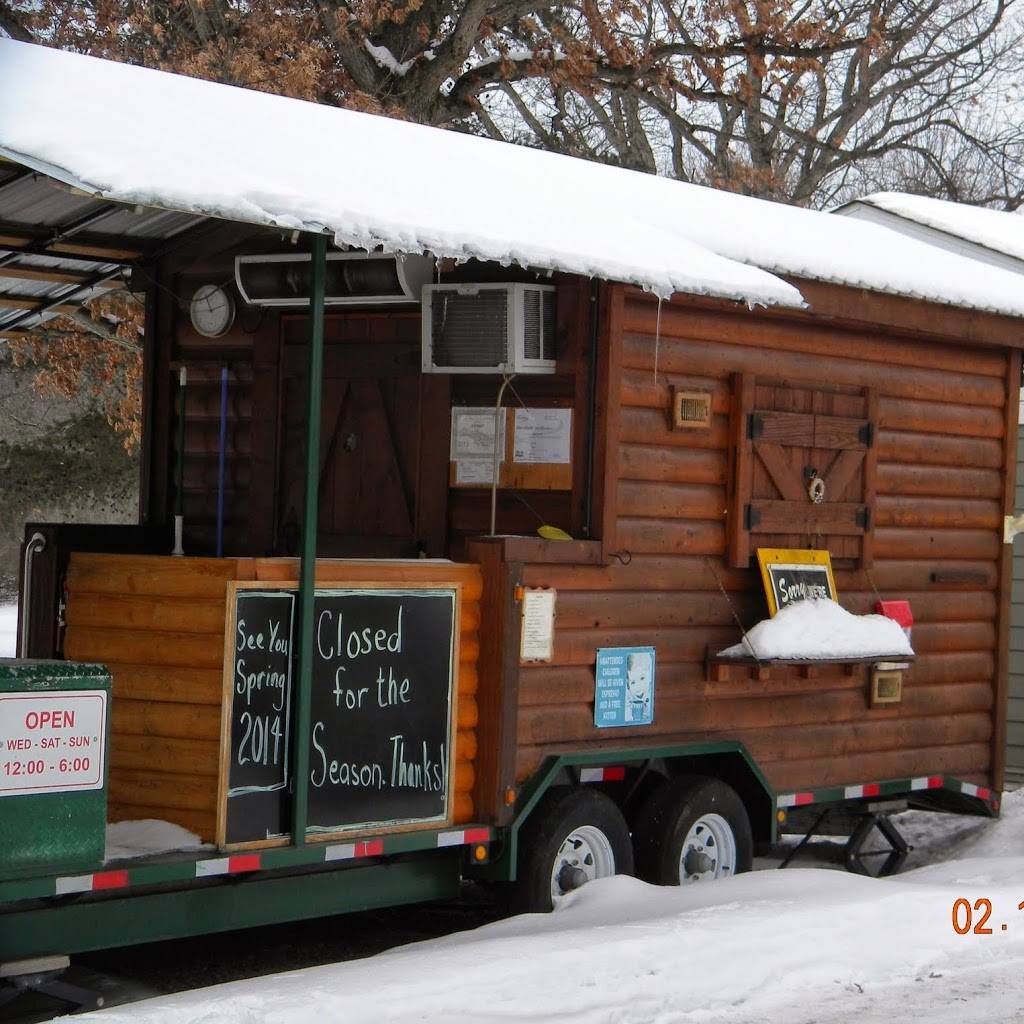 Alice Is Bar B Que | restaurant | 13136 County Line Rd, Crown Point, IN 46307, USA | 2199882685 OR +1 219-988-2685