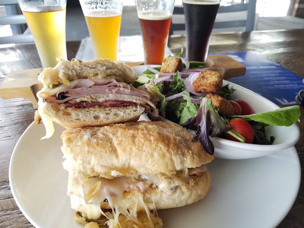 Big Blue Brewing | restaurant | 4721 SE 10th Pl, Cape Coral, FL 33904, USA | 2394712777 OR +1 239-471-2777