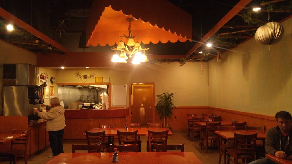 Big Wok | restaurant | 1750 SC-160, Fort Mill, SC 29708, USA | 8035475565 OR +1 803-547-5565