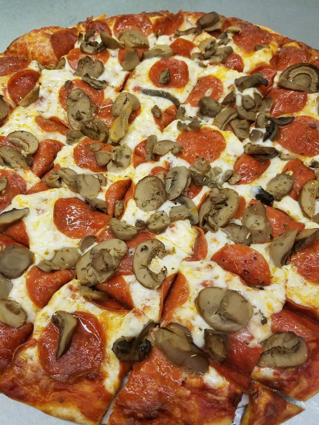 Saucy Sisters | restaurant | 42 E Main St, Leesburg, OH 45135, USA | 9377801063 OR +1 937-780-1063