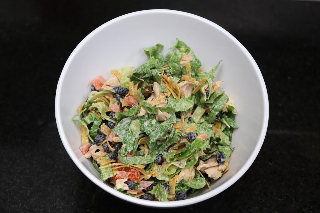 Caralis Rotisserie Chicken | restaurant | 703 E Lewis and Clark Pkwy, Clarksville, IN 47129, USA | 8122862900 OR +1 812-286-2900