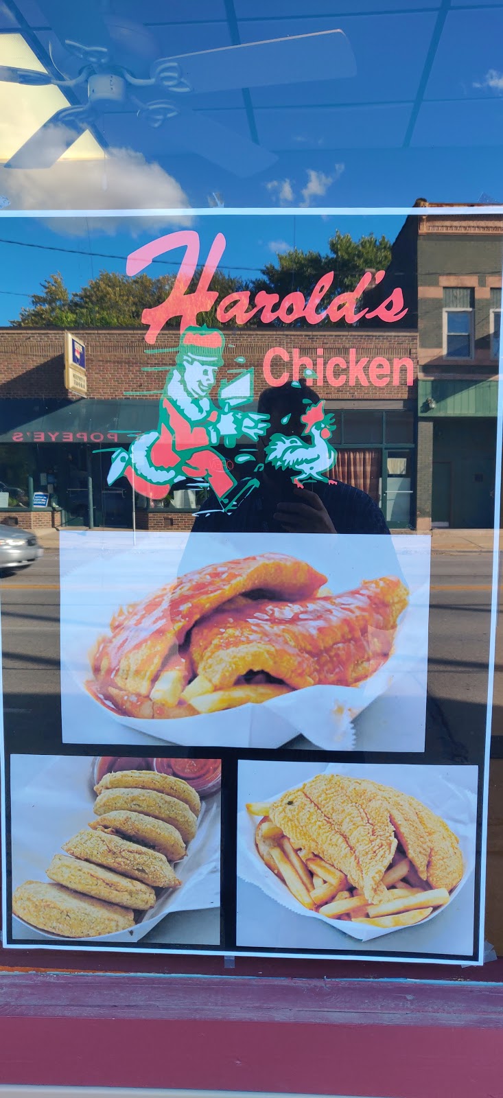 Harolds Chicken shack | restaurant | 1126 S Grand Ave E, Springfield, IL 62703, USA | 2176701269 OR +1 217-670-1269
