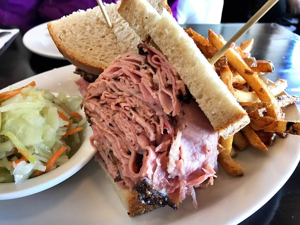 Corned Beef House | restaurant | 120 Whitmore Rd #19, Woodbridge, ON L4L 6A4, Canada | 9052658989 OR +1 905-265-8989