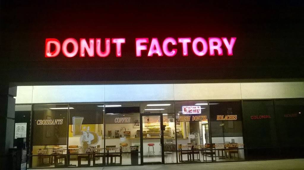 Donut Factory - Since 1984 | cafe | 1121 S Broadway St, La Porte, TX 77571, USA | 2814717443 OR +1 281-471-7443