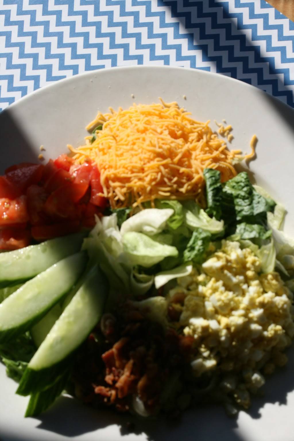 The Cellar Bar & Grille | restaurant | 3256 Lansdowne Dr, Lexington, KY 40502, USA | 8593178301 OR +1 859-317-8301