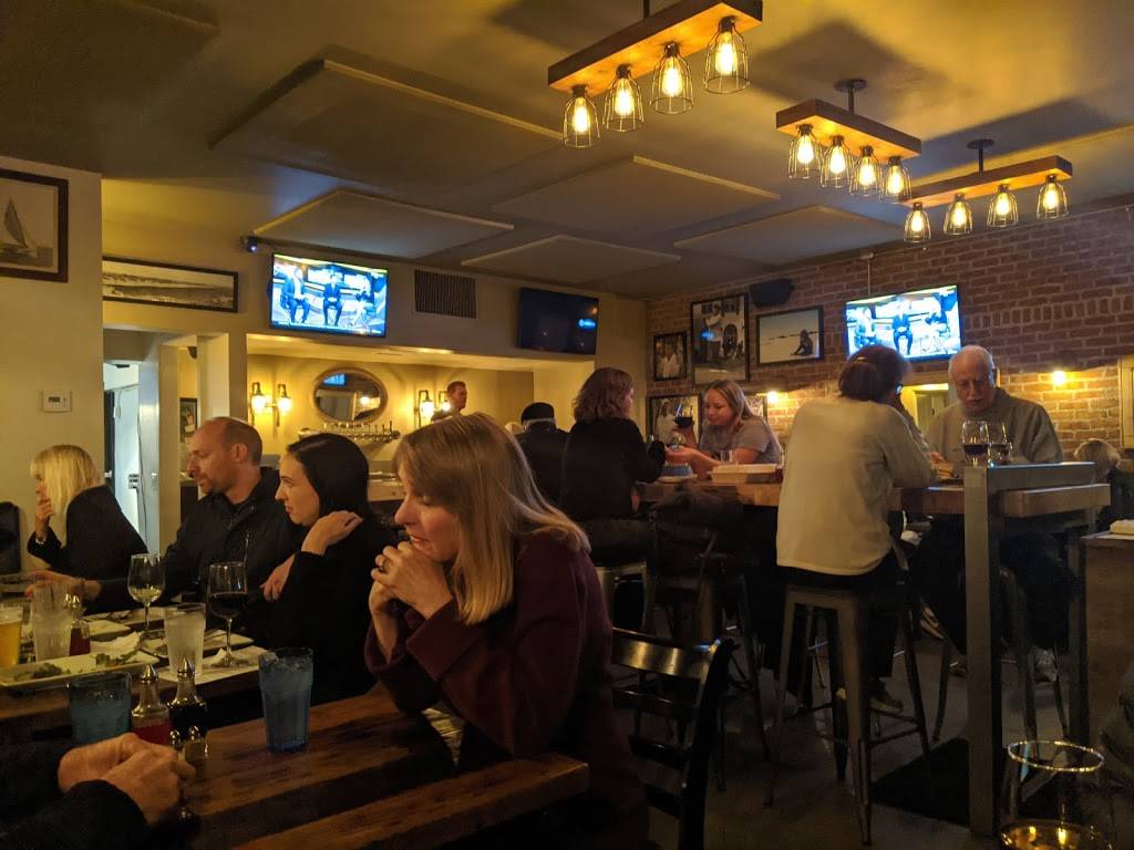 Snipe Island Crafthouse | restaurant | 305 Marine Ave, Newport Beach, CA 92662, USA | 9494325799 OR +1 949-432-5799