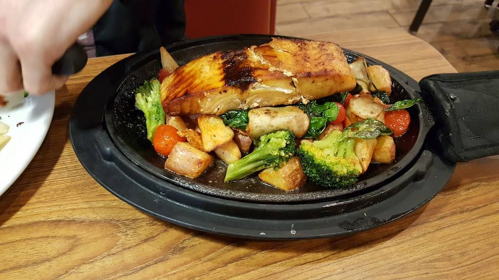 Dennys | restaurant | 31831 Gratiot Ave, Roseville, MI 48066, USA | 5862944250 OR +1 586-294-4250