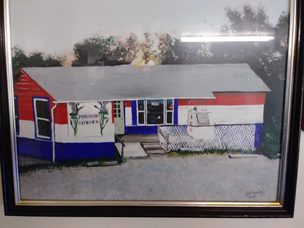 Madalyns Kitchen | restaurant | 4540 County Rd AA, Schell City, MO 64783, USA | 4174323434 OR +1 417-432-3434