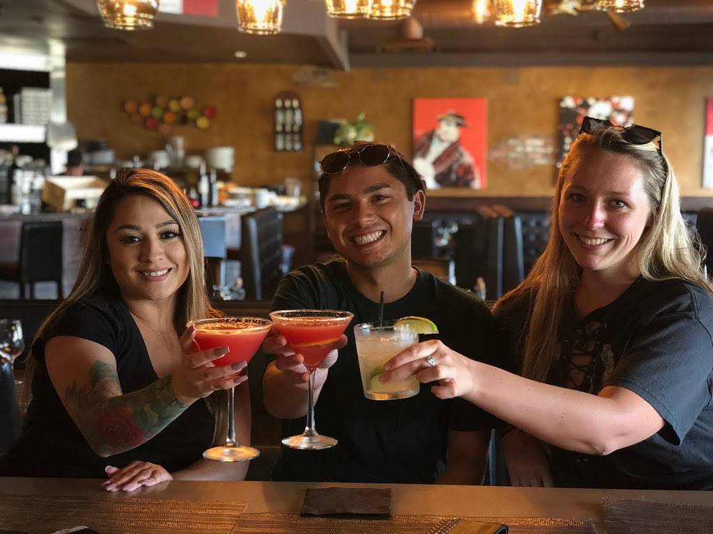 Capones Italian Cucina | restaurant | 19688 Beach Blvd #10, Huntington Beach, CA 92648, USA | 7145932888 OR +1 714-593-2888