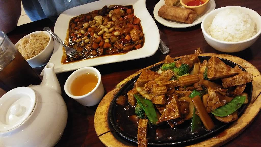 Wengs Wok | restaurant | 1140 N Farm to Market 3083 Rd W, Conroe, TX 77304, USA | 9367568888 OR +1 936-756-8888