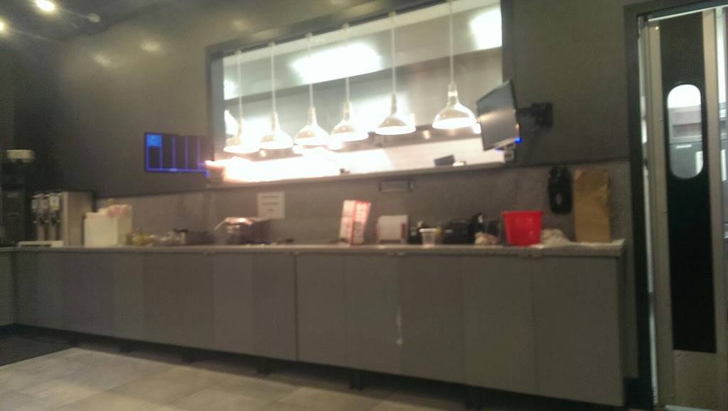 Smashburger | restaurant | 983 Port Washington Blvd, Port Washington, NY 11050, USA | 5164394736 OR +1 516-439-4736