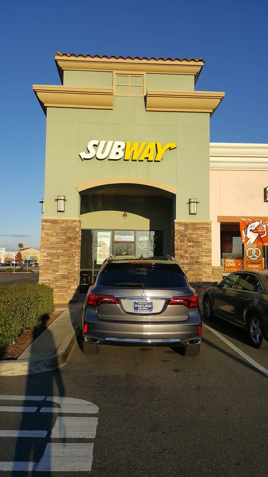 Subway | restaurant | 1195 Herndon Ave, Clovis, CA 93612, USA | 5592990505 OR +1 559-299-0505