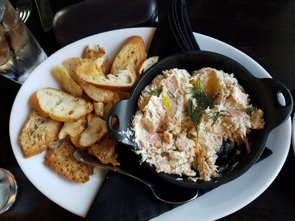 Barrel Back Restaurant | restaurant | 4069 M-75, Walloon Lake, MI 49796, USA | 2315356000 OR +1 231-535-6000