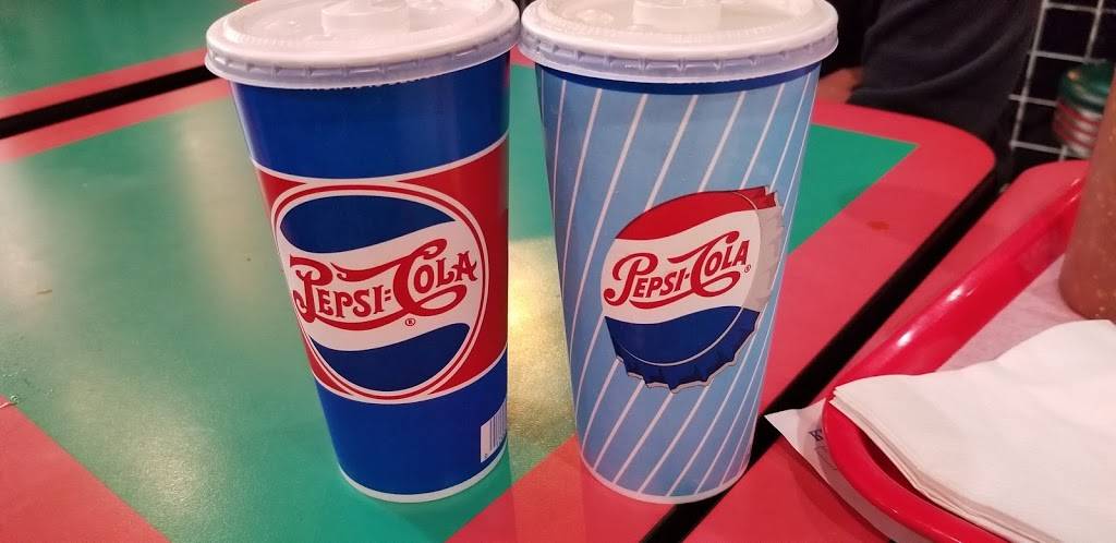 El Famous Burrito | restaurant | 15914 S Harlem Ave, Tinley Park, IL 60477, USA | 7084297072 OR +1 708-429-7072