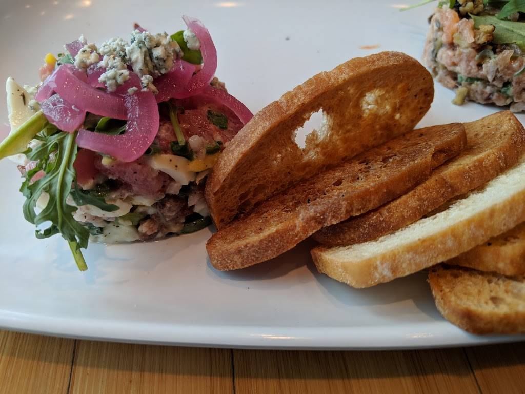 Küto Comptoir à Tartares La Prairie | restaurant | 985 Boulevard des Prés-Verts, La Prairie, QC J5R 0R3, Canada | 4506199430 OR +1 450-619-9430