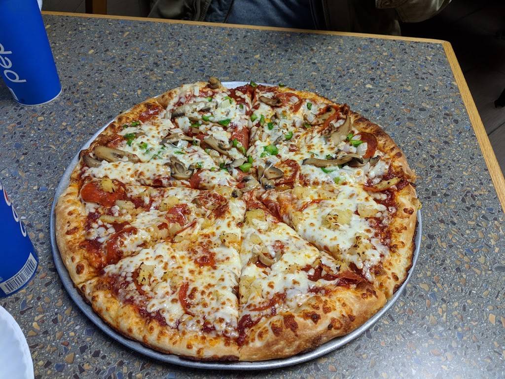 Hussons Pizza | restaurant | 301 36th St SE, Charleston, WV 25304, USA | 3049250382 OR +1 304-925-0382