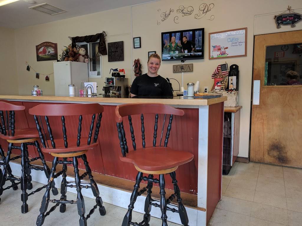 Hubb Town Diner | restaurant | 32 Main St, Hubbardston, MA 01452, USA | 9788201600 OR +1 978-820-1600