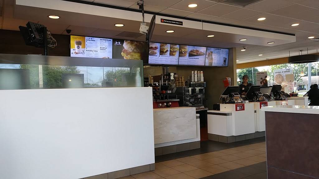 McDonalds | cafe | 1002 S 78th St, Tampa, FL 33619, USA | 8136213326 OR +1 813-621-3326