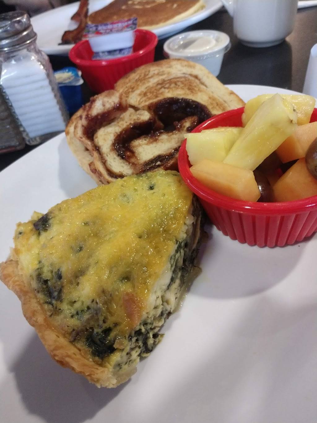 Lynns on First | restaurant | 180 N 1st St, Brighton, MI 48116, USA | 8102275284 OR +1 810-227-5284