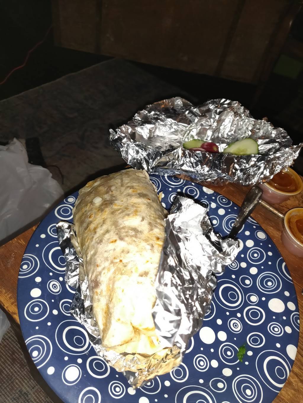 Tacos El Guero taco shop | restaurant | 6100 St John Ave #1924, Kansas City, MO 64123, USA | 8168633475 OR +1 816-863-3475