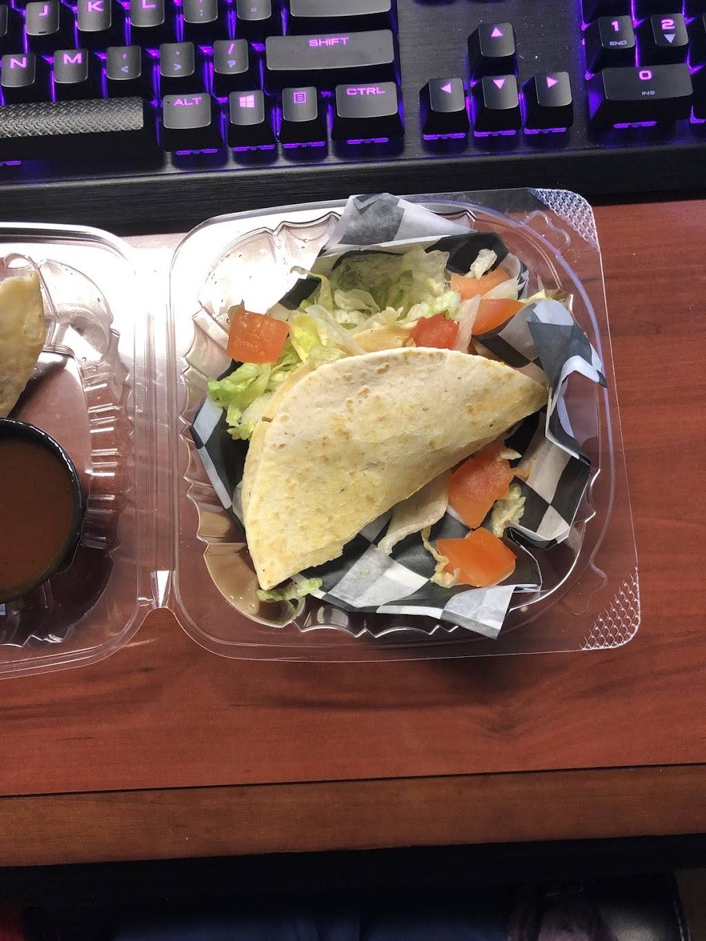 Center Street Grill & Smokehouse | restaurant | 301 W Center St, Kingsport, TN 37660, USA | 4232477447 OR +1 423-247-7447