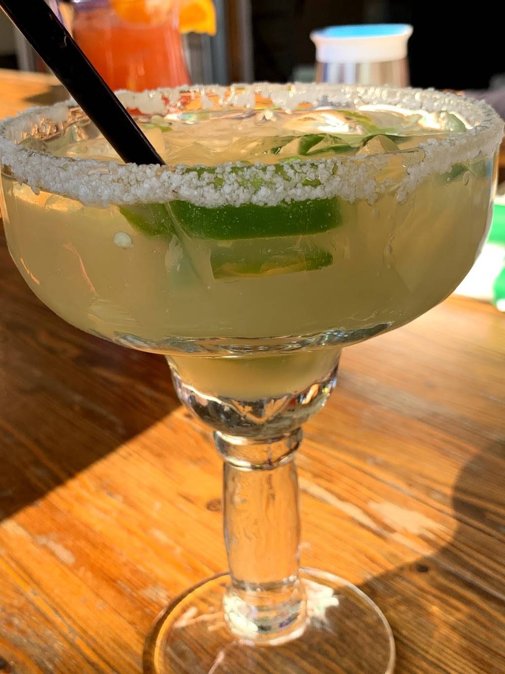 Salt | restaurant | 6751 N Sunset Blvd, Glendale, AZ 85305, USA | 6237727282 OR +1 623-772-7282