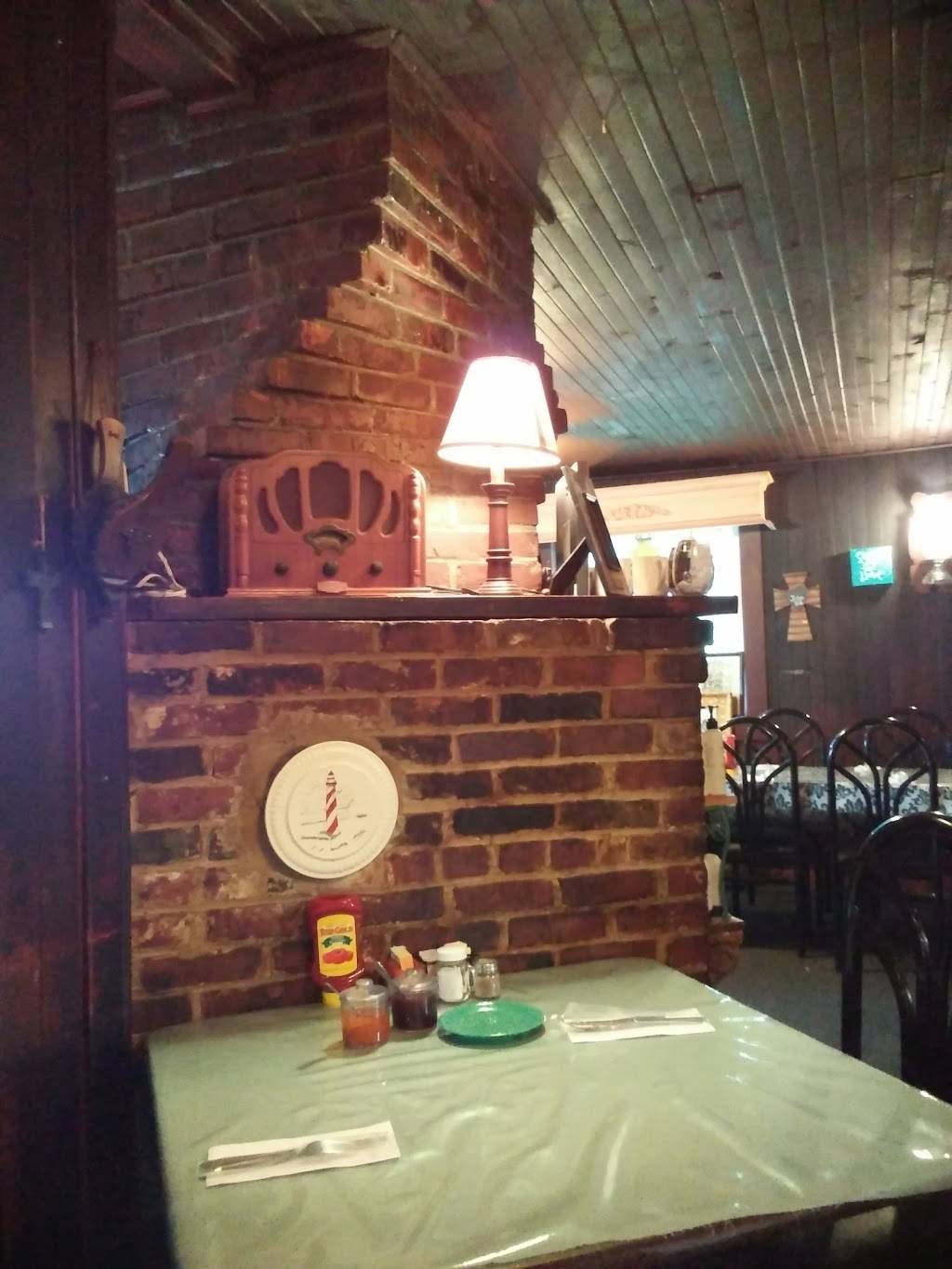 The Beacon Light Tea Room | restaurant | 6276 TN-100, Bon Aqua, TN 37025, USA | 9316703880 OR +1 931-670-3880