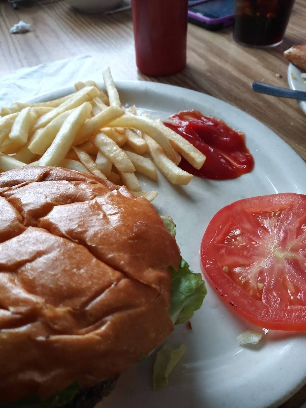 Star Diner | restaurant | 46 Cleveland Rd, Norwalk, OH 44857, USA | 4196635668 OR +1 419-663-5668