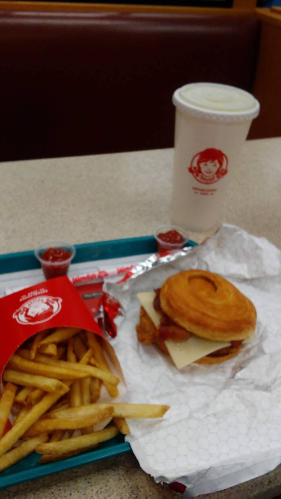 Wendys | restaurant | 1405 W Elizabeth St, Fort Collins, CO 80521, USA | 9704847131 OR +1 970-484-7131