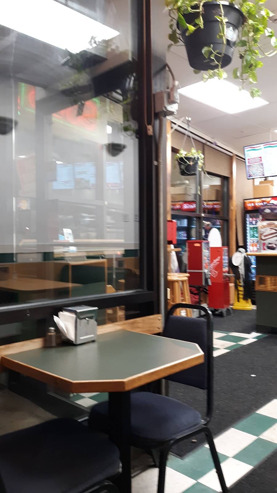 The Pizza Place | restaurant | 2 Lafayette Square, Haverhill, MA 01832, USA | 9785560606 OR +1 978-556-0606