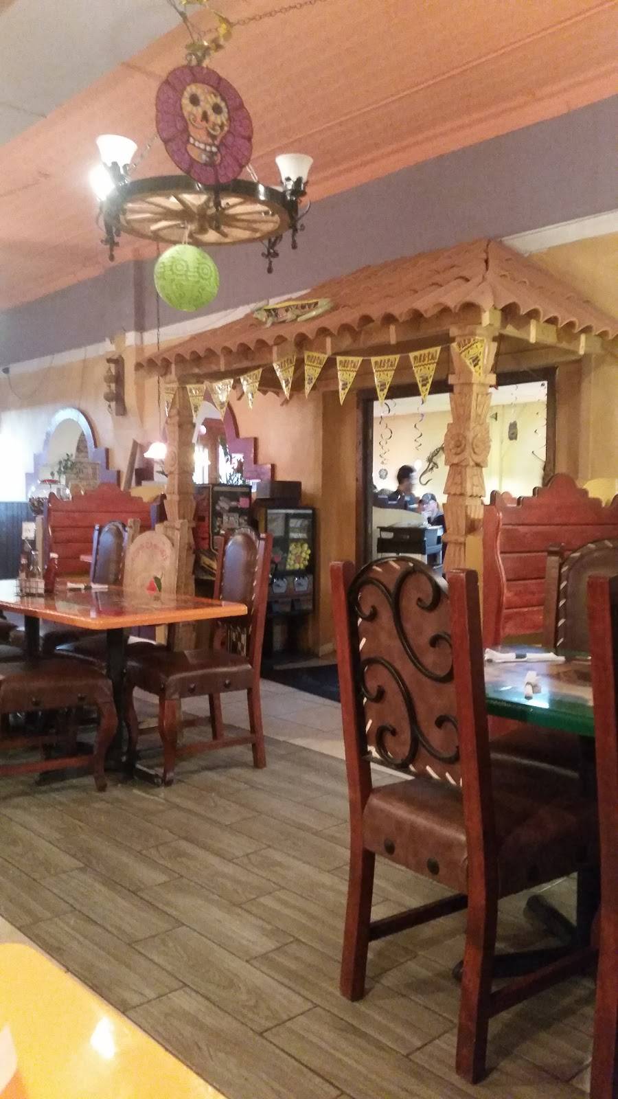 Los Tres Caminos | restaurant | 212 E North Ave, Flora, IL 62839, USA | 6186623416 OR +1 618-662-3416