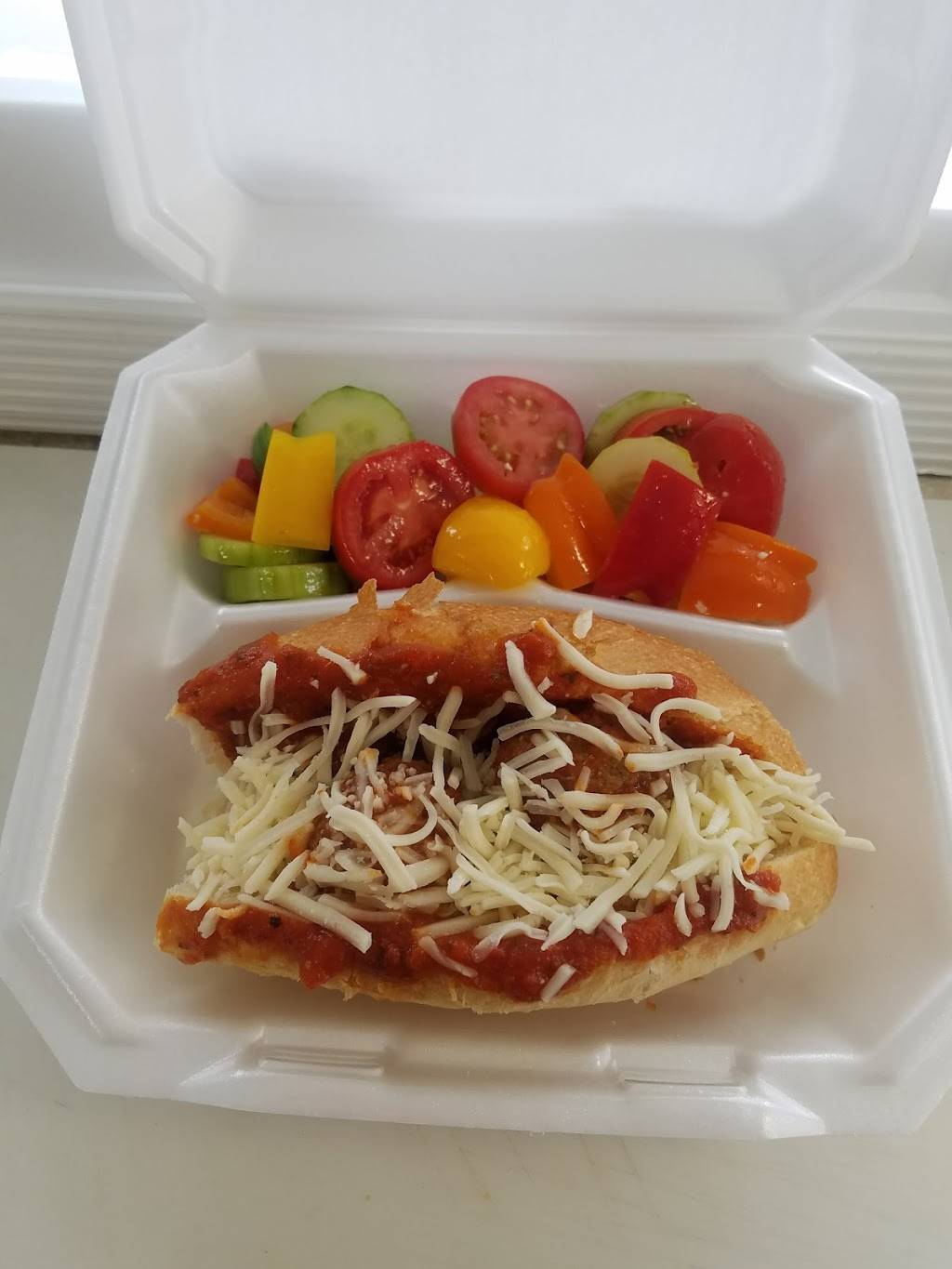 Tinas Kitchen | restaurant | 1408 S Raccoon Rd, Austintown, OH 44515, USA | 3307273616 OR +1 330-727-3616