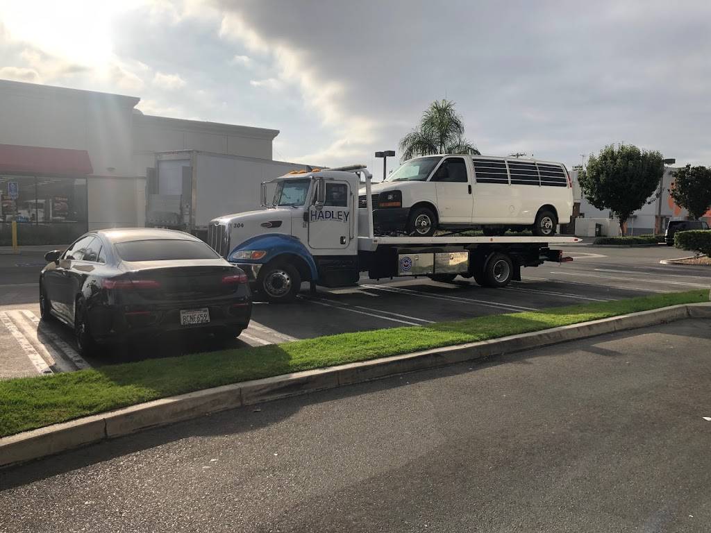 Starbucks | cafe | 1248 17th St, Santa Ana, CA 92701, USA | 7148366975 OR +1 714-836-6975