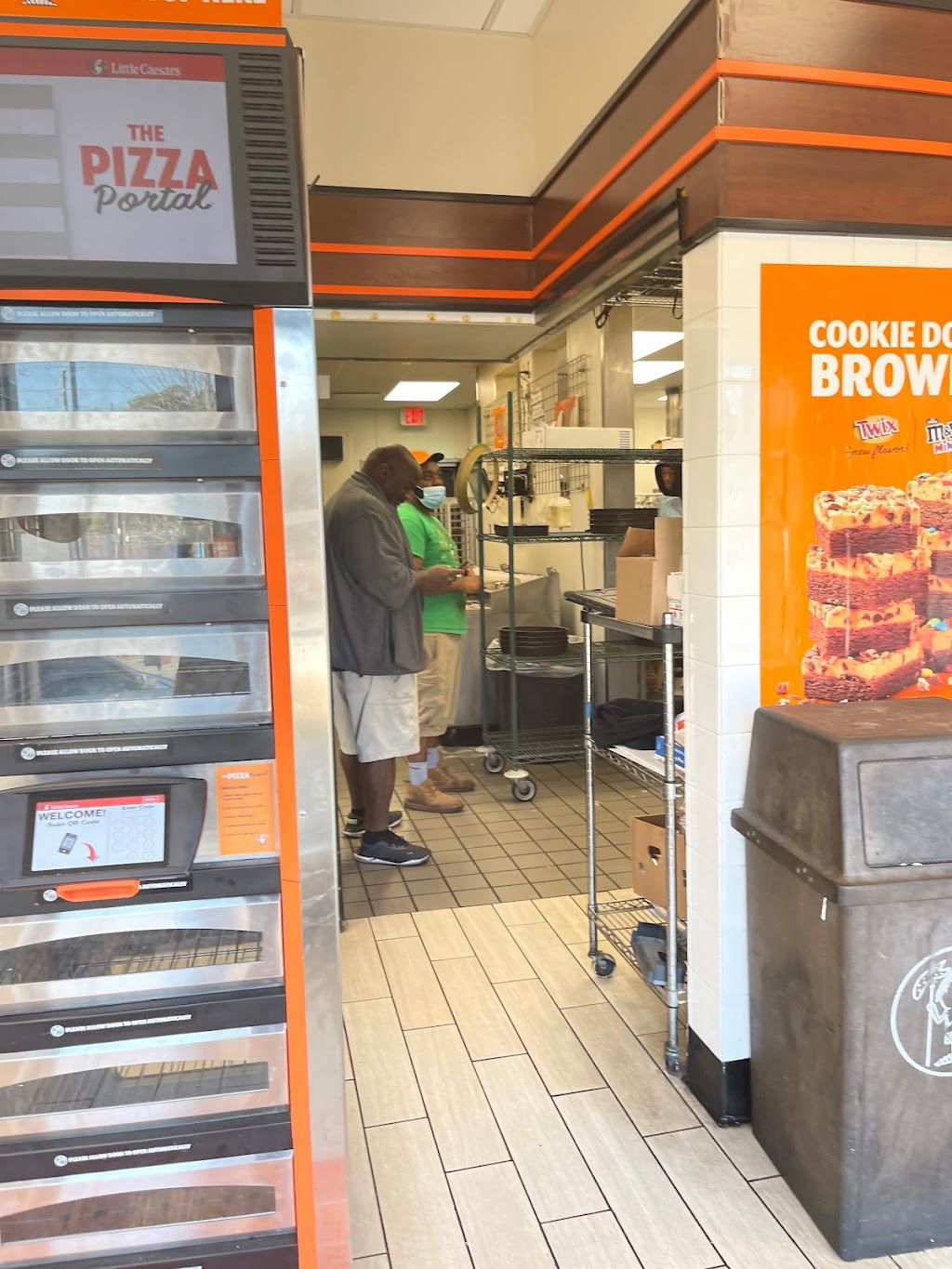 Little Caesars Pizza | meal delivery | 8500 Geyer Springs Rd, Little Rock, AR 72209, USA | 5015654444 OR +1 501-565-4444