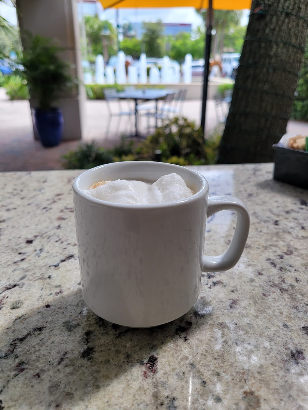 Yellow Yolk | restaurant | 2864 N University Dr, Coral Springs, FL 33065, USA | 9546889862 OR +1 954-688-9862