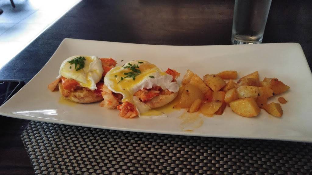 Backstage Kitchen + Bar | restaurant | 311 Westminster St, Providence, RI 02903, USA | 4014908114 OR +1 401-490-8114