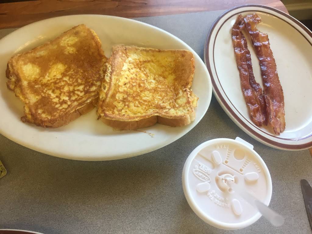 Omelette Headquarters | restaurant | 57 Water St, Wakefield, MA 01880, USA | 7812243999 OR +1 781-224-3999