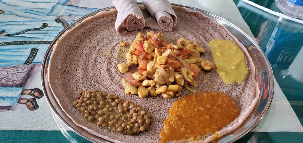 Axum Ethiopian Restaurant | restaurant | 825 N Pennsylvania St, Indianapolis, IN 46204, USA | 3179640580 OR +1 317-964-0580