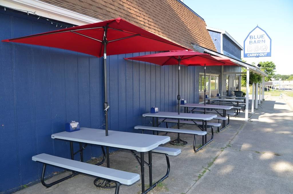 Blue Barn BBQ | restaurant | 4318, 623 E 18th St, Cedar Falls, IA 50613, USA | 3192147436 OR +1 319-214-7436