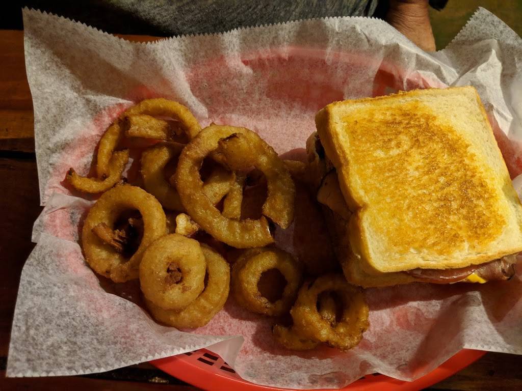 Farmers Table | restaurant | 61 Midtown Circle, Honaker, VA 24260, USA | 2768737372 OR +1 276-873-7372