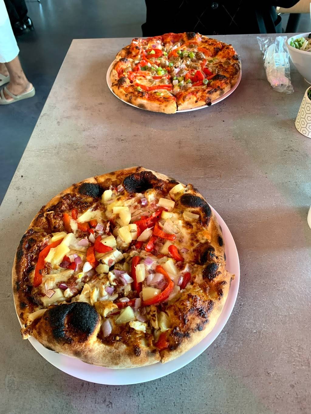 1000 Degrees Pizza Salad Wings of Heathrow | restaurant | 1109 International Pkwy Suite 1601, Lake Mary, FL 32746, USA | 4073330722 OR +1 407-333-0722