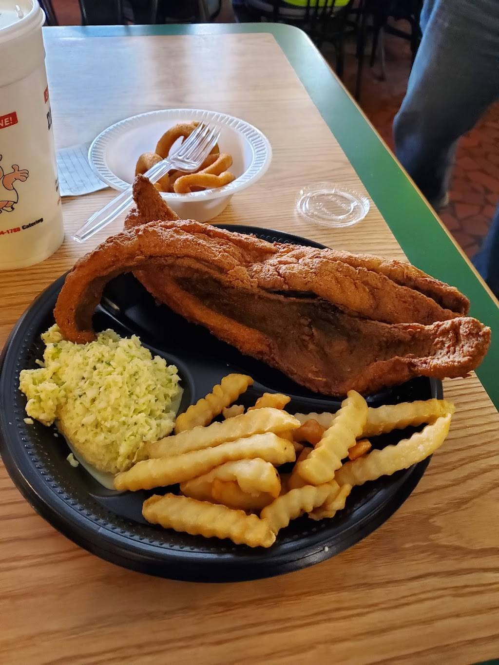 Doug Sauls BBQ | restaurant | 813 Western Ave, Nashville, NC 27856, USA | 2524592310 OR +1 252-459-2310